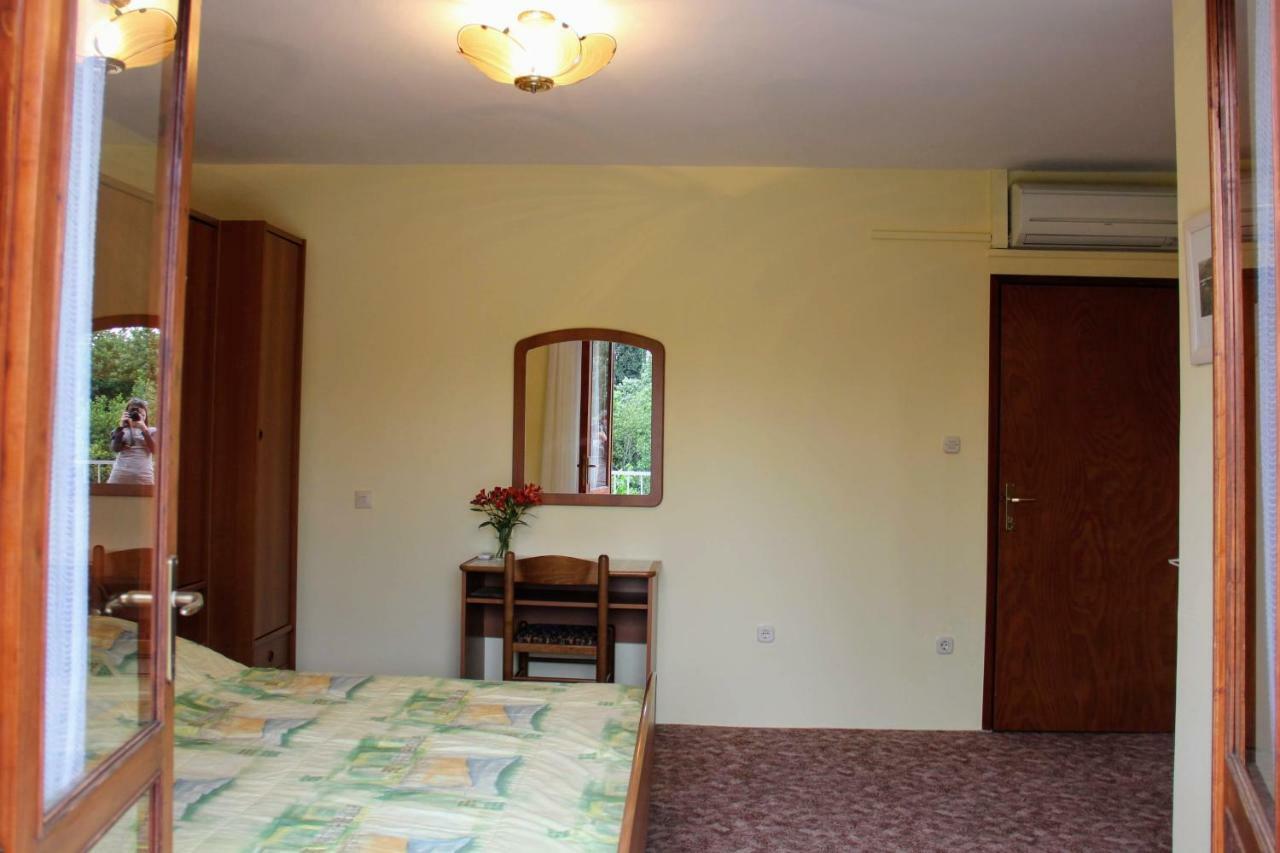 Antun Mozara Family House Bed & Breakfast Slano Exterior photo